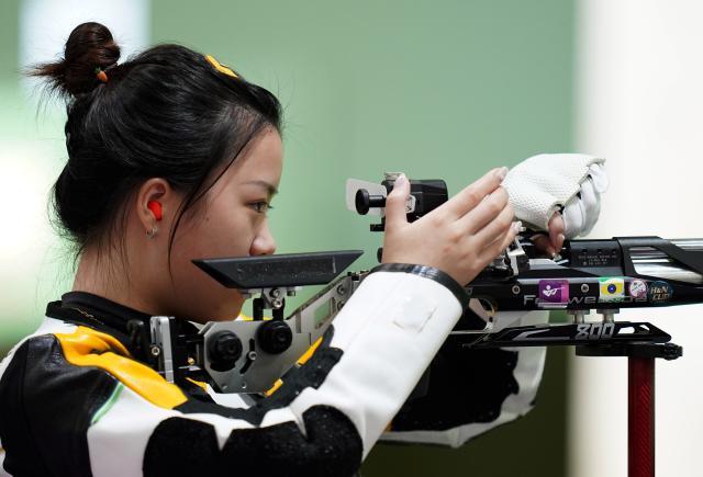 1627098869148082523.jpg 爱游戏娱乐-全神贯注忘记成绩 杨倩:完全没意识到对手失误