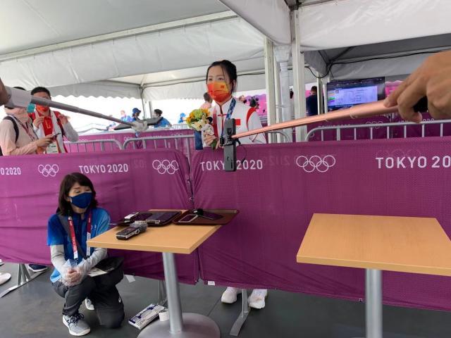 1627103075356041473.jpg 爱游戏娱乐-全神贯注忘记成绩 杨倩:完全没意识到对手失误